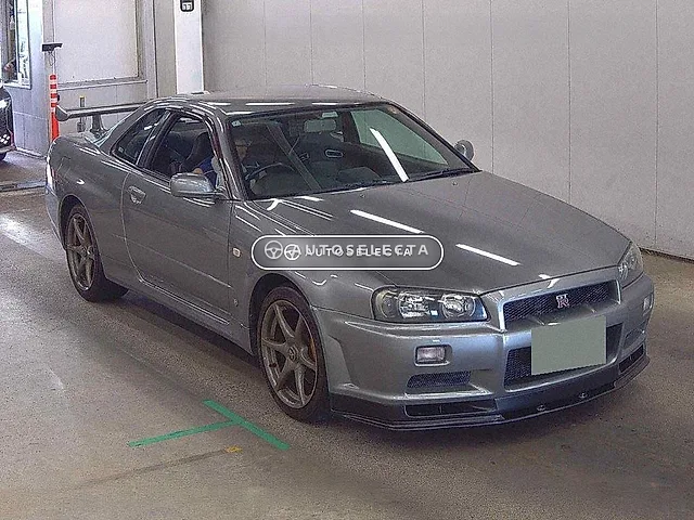 Nissan Skyline GT-R 2002, auction grade 4