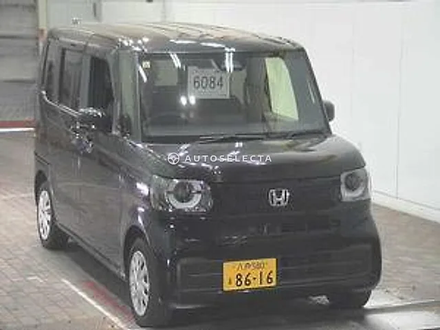 Honda N-BOX 2023, auction grade 4