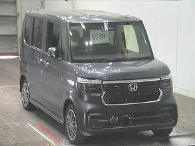 Honda N-BOX 2024, auction grade 5