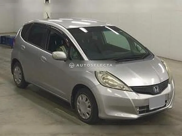 Honda Fit 2011, auction grade 3.5