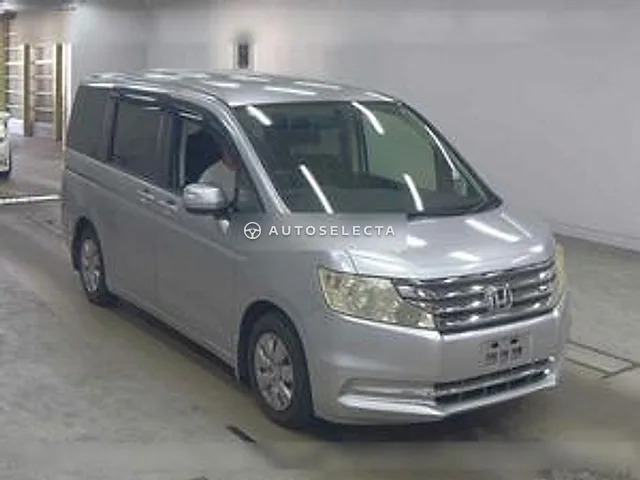 Honda Stepwgn 2012, auction grade 3.5