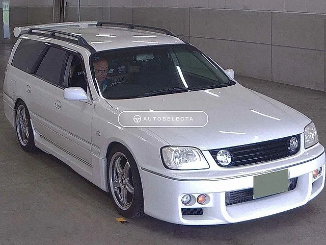 Nissan Stagea 2000, auction grade 3.5