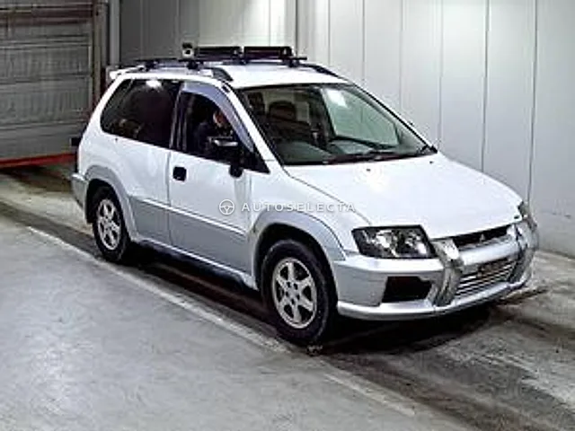 Mitsubishi RVR 1998, auction grade R