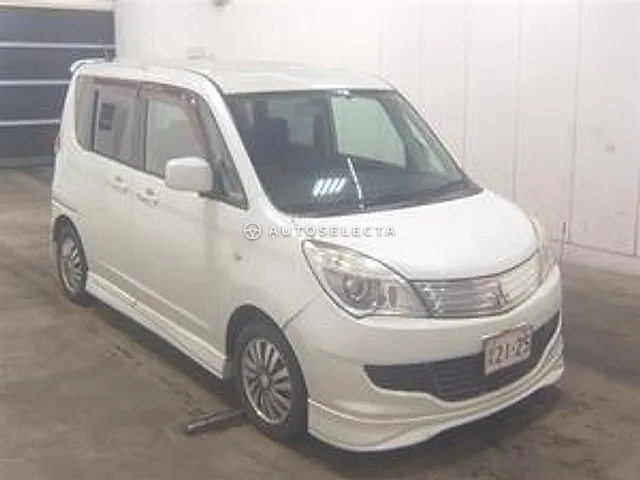 Mitsubishi Delica D:2 2011, auction grade R