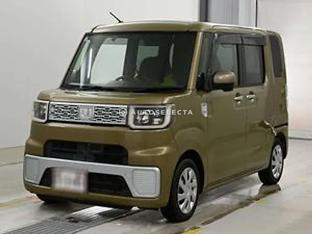 Daihatsu Wake 2014, auction grade 4.5