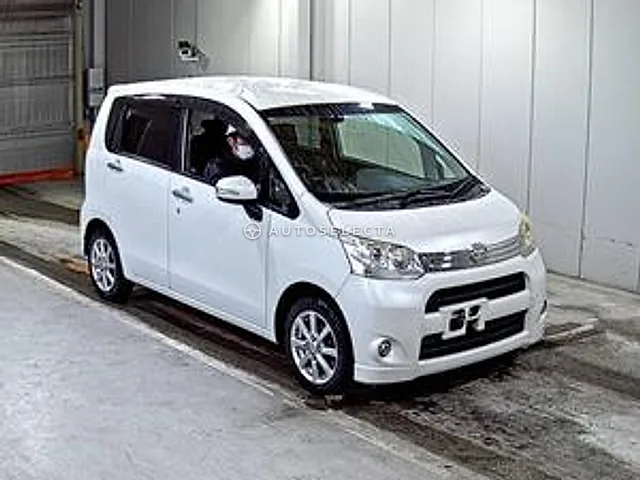 Daihatsu Move 2012, auction grade 3.5