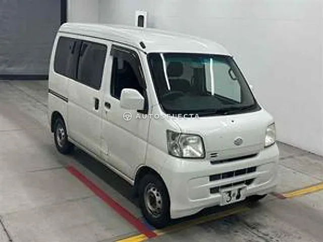 Daihatsu Hijet Cargo 2012, auction grade 3