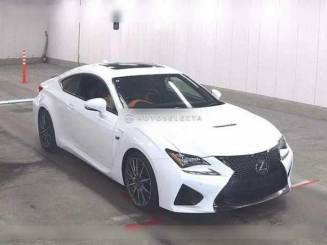 Lexus RC F 2015, auction grade 4.5