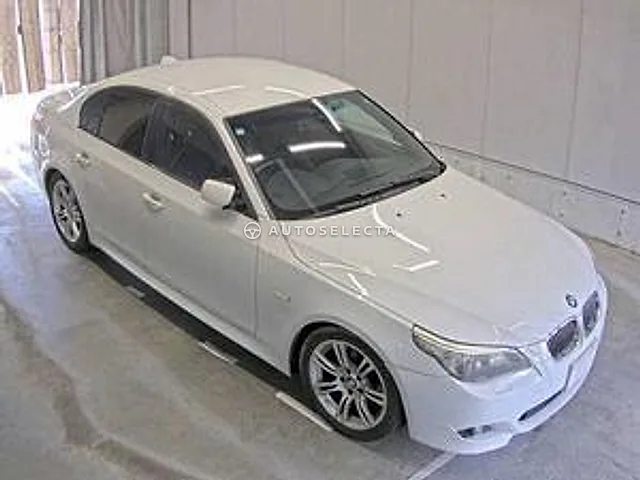 BMW 5 Series 2009, auction grade 3.5