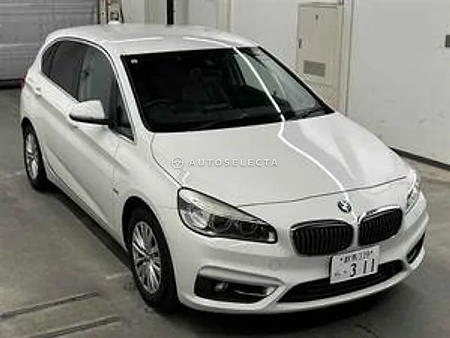 BMW 2 Series 2015, auction grade 4