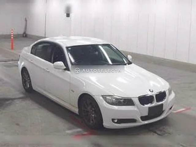 BMW 3 Series 2011, auction grade R