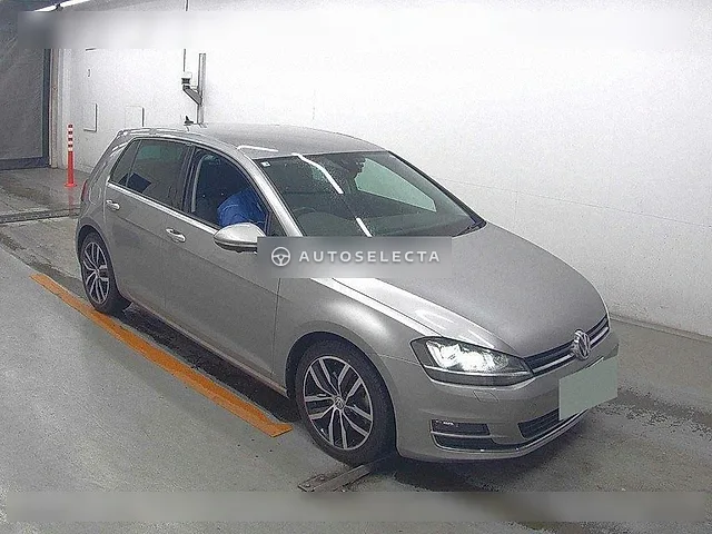 Volkswagen Golf 2016, auction grade 4