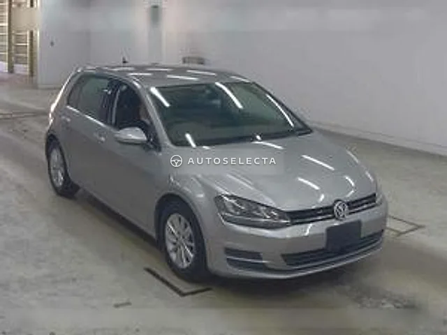 Volkswagen Golf 2016, auction grade 4