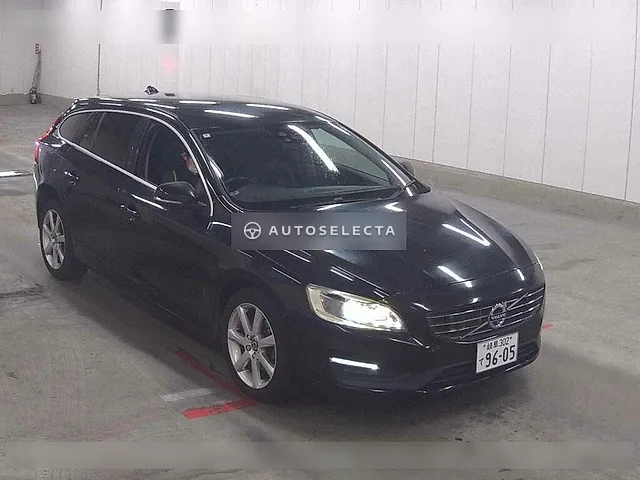 Volvo V60 2016, auction grade 4