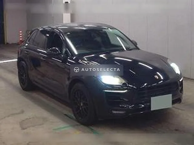 Porsche Macan 2016, auction grade 3.5
