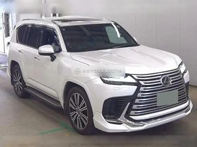 Lexus LX 2023, auction grade 5