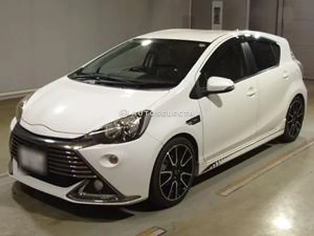 Toyota Aqua 2014, auction grade 4