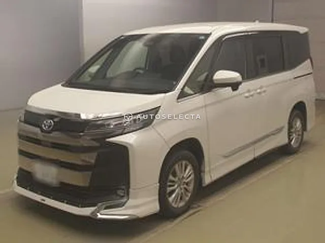 Toyota Noah 2022, auction grade RA