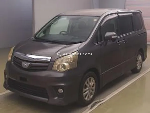 Toyota Noah 2010, auction grade RA