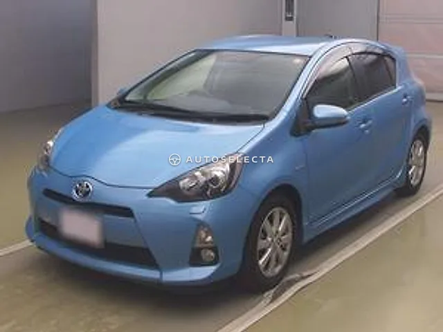 Toyota Aqua 2013, auction grade 4