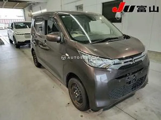 Mitsubishi eK Wagon 2019, auction grade 3