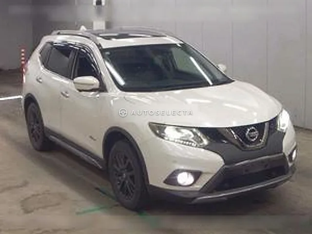 Nissan X-Trail 2015, auction grade 4