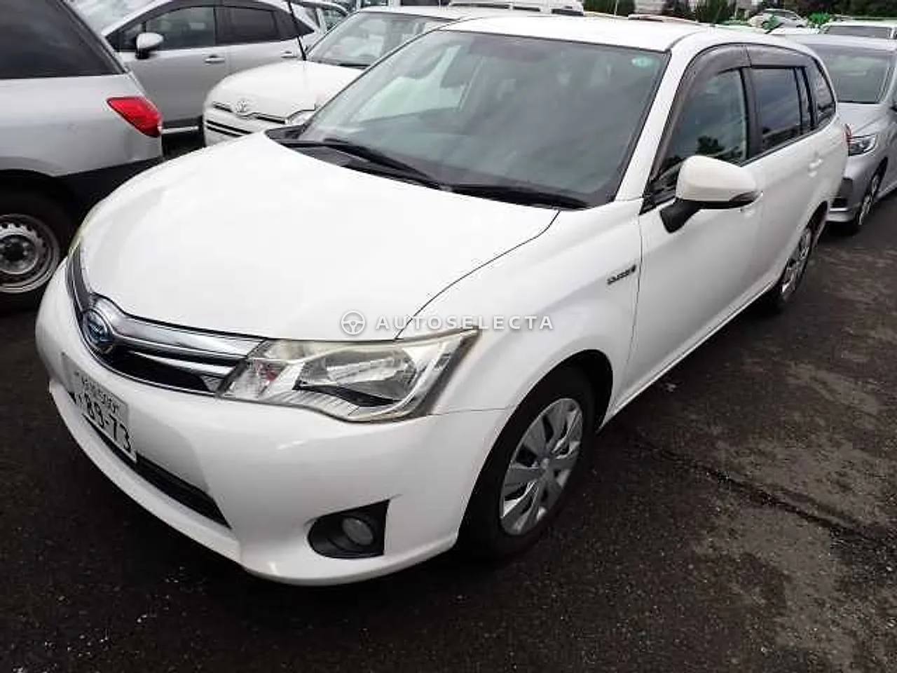 Toyota Corolla Fielder 2015, photo 1 of 1