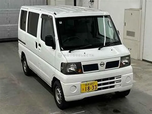 Nissan Clipper Van 2011, auction grade 3.5