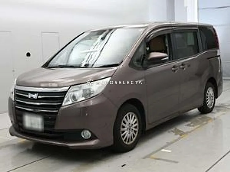 Toyota Noah 2014, photo 1 of 2