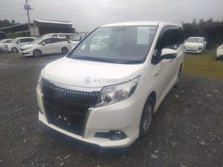 Toyota Esquire 2016, photo 1 of 1