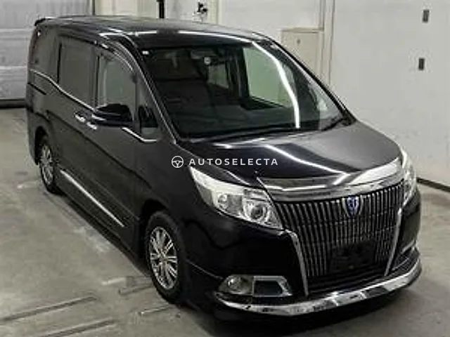 Toyota Esquire 2015, auction grade 3.5