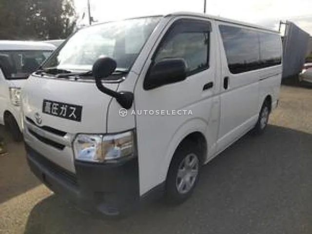 Toyota Hiace 2020, auction grade 3.5