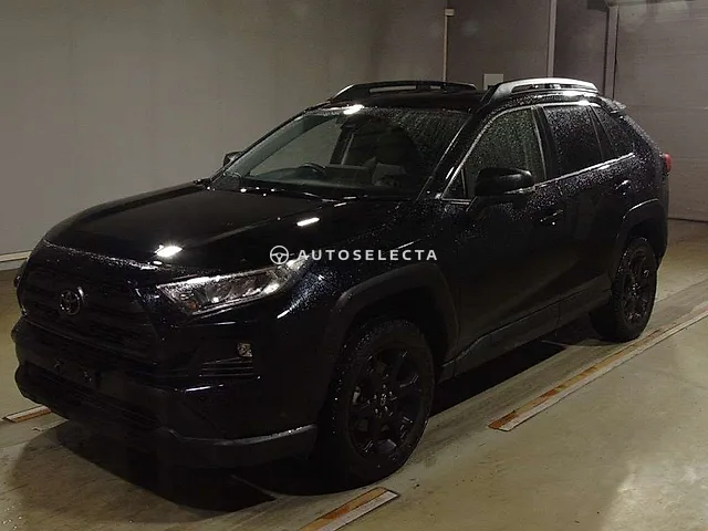 Toyota RAV4 2023, auction grade 4.5