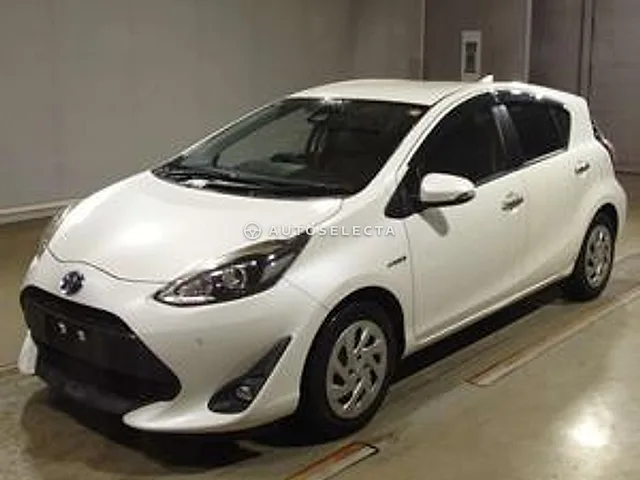 Toyota Aqua 2018, auction grade 3.5