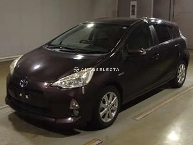 Toyota Aqua 2014, auction grade 3.5