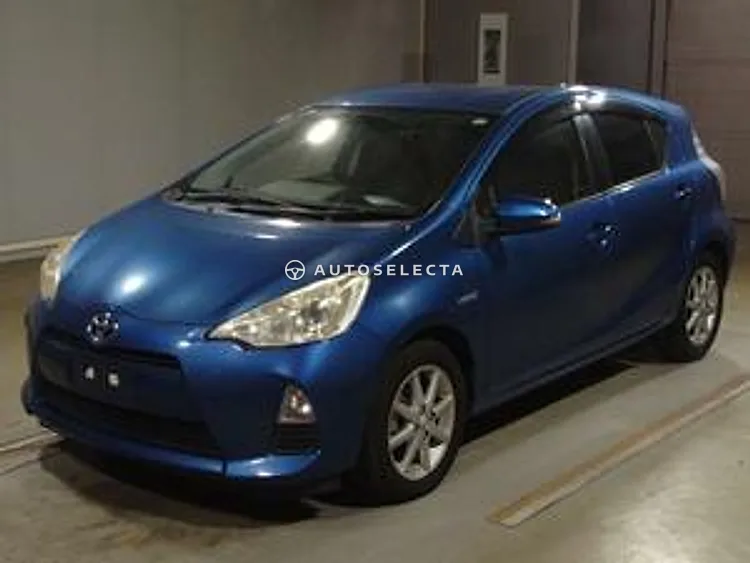 Toyota Aqua 2013, photo 1 of 1