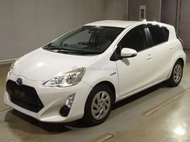 Toyota Aqua 2016, auction grade 3.5