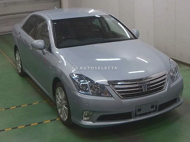 Toyota Crown 2010, auction grade 4