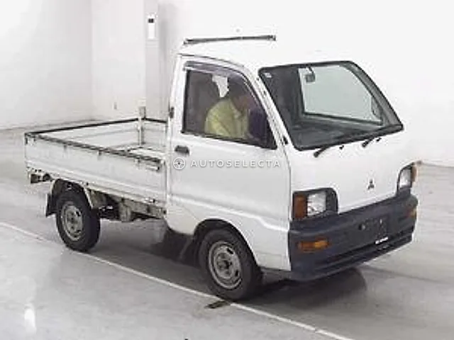 Mitsubishi Minicab Truck 1997, auction grade 3