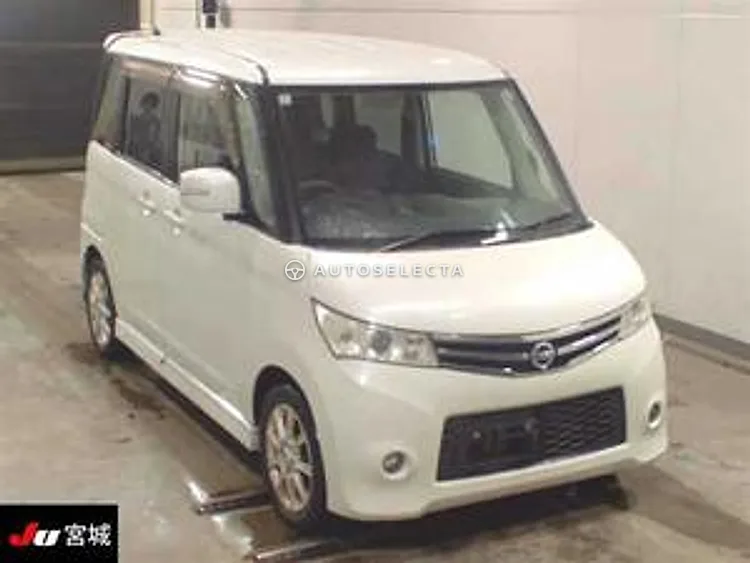 Nissan Roox 2011, photo 1 of 1