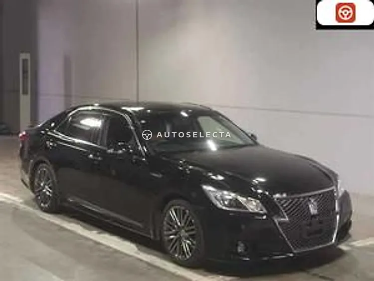Toyota Crown 2014, photo 1 of 1