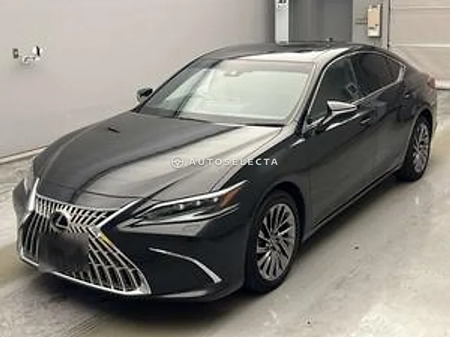 Lexus ES 2023, auction grade 4