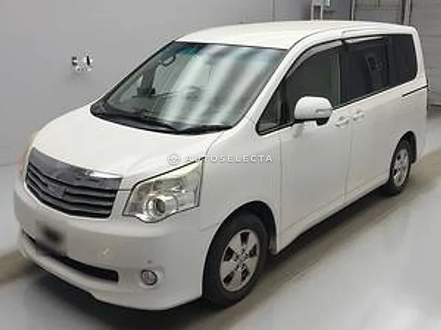 Toyota Noah 2011, auction grade 3.5