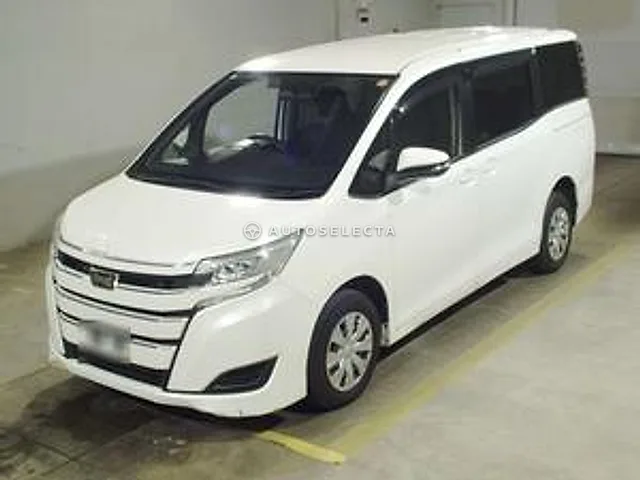 Toyota Noah 2017, auction grade R