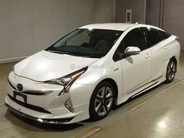 Toyota Prius 2017, auction grade 3