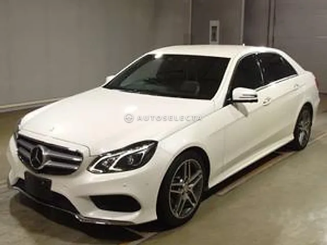 Mercedes-Benz E-Class 2013, auction grade 4
