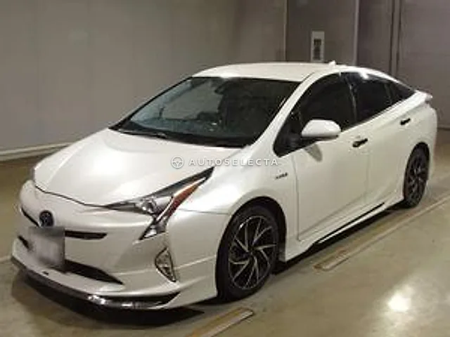 Toyota Prius 2017, auction grade R