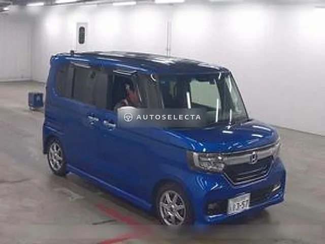 Honda N-BOX Custom 2019, auction grade R