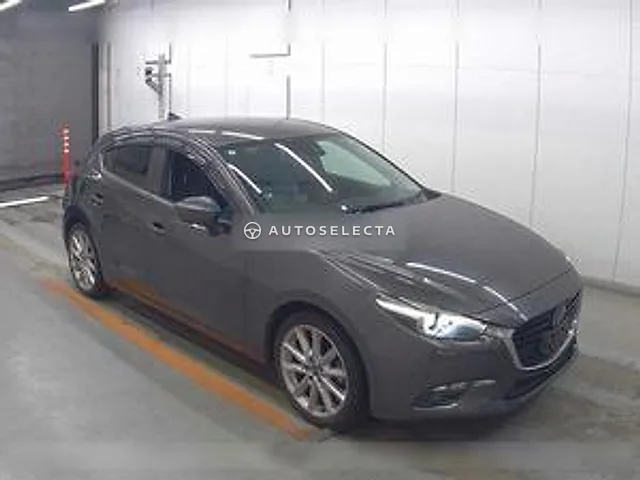 Mazda Axela Sport 2017, auction grade 4