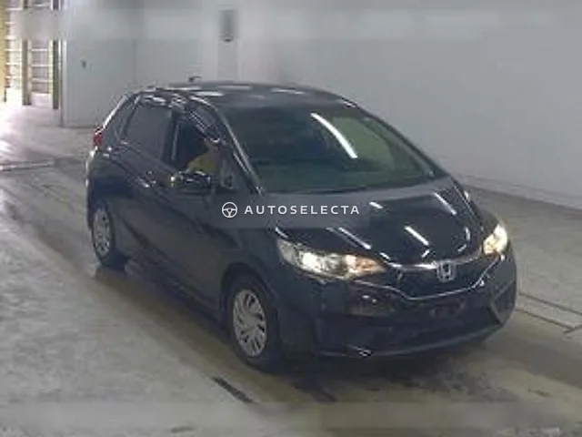 Honda Fit 2015, auction grade 3.5